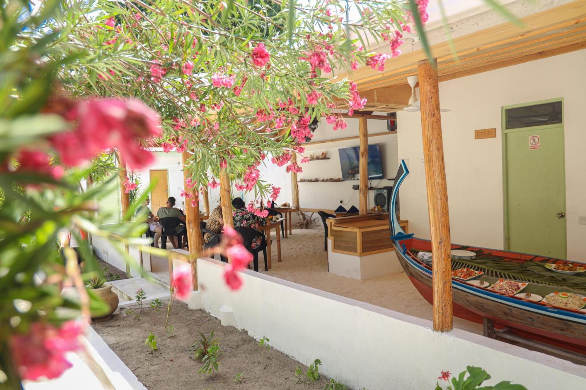 Shifa Lodge Maldives Feridhoo Exteriör bild